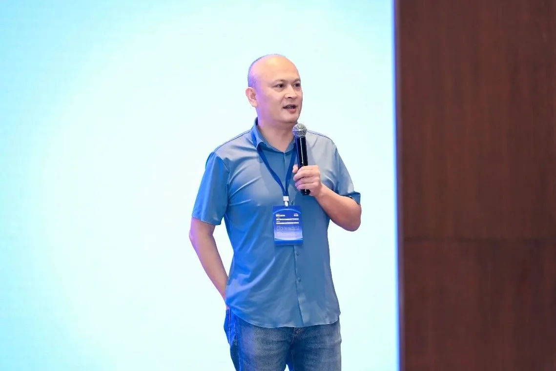 配图：Token 成本降到每年 1 元，AI 家电这事就能成了 | 对话博联刘宗孺